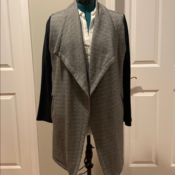 Splendid Jacket in Black and White (XL) - Picture 1 of 9